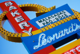 Leonard's Bakery - Malasadas, Pao Doce, Malasada Puffs, Pao Doce Pups, and more...