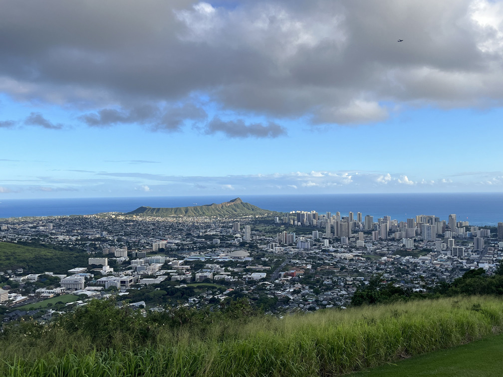 【ハワイマッチングアプリ】ハワイ男子と行く！オアフ島絶景スポット ①タンタラスの丘 | ALOHA GIRL