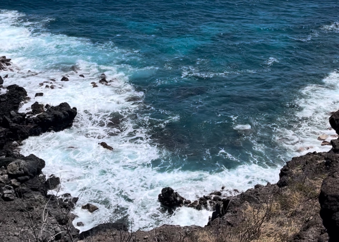 【ハワイマッチングアプリ】ハワイ男子と行く！オアフ島絶景スポット ⑤ペレの椅子 | ALOHA GIRL
